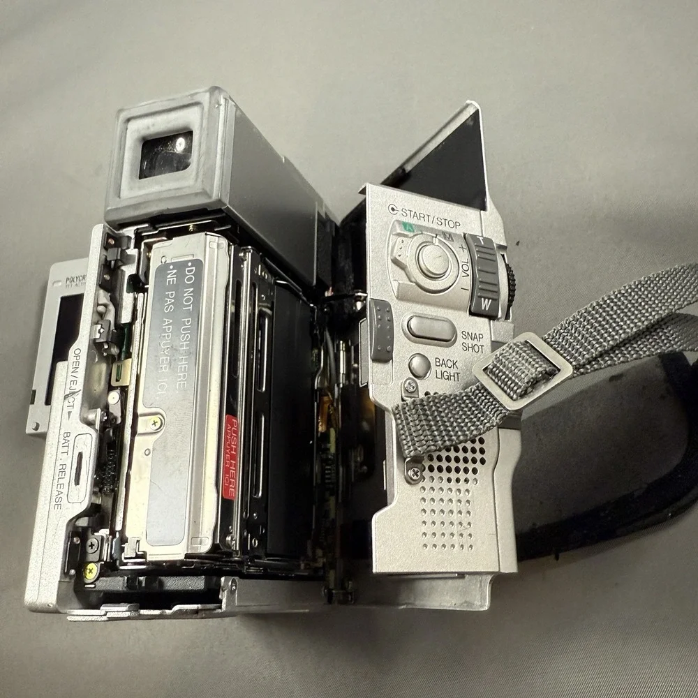 JVC GR-DVM50‎ MiniDV Digital Video Camera CyberCam VTG Camcorder Untested Parts